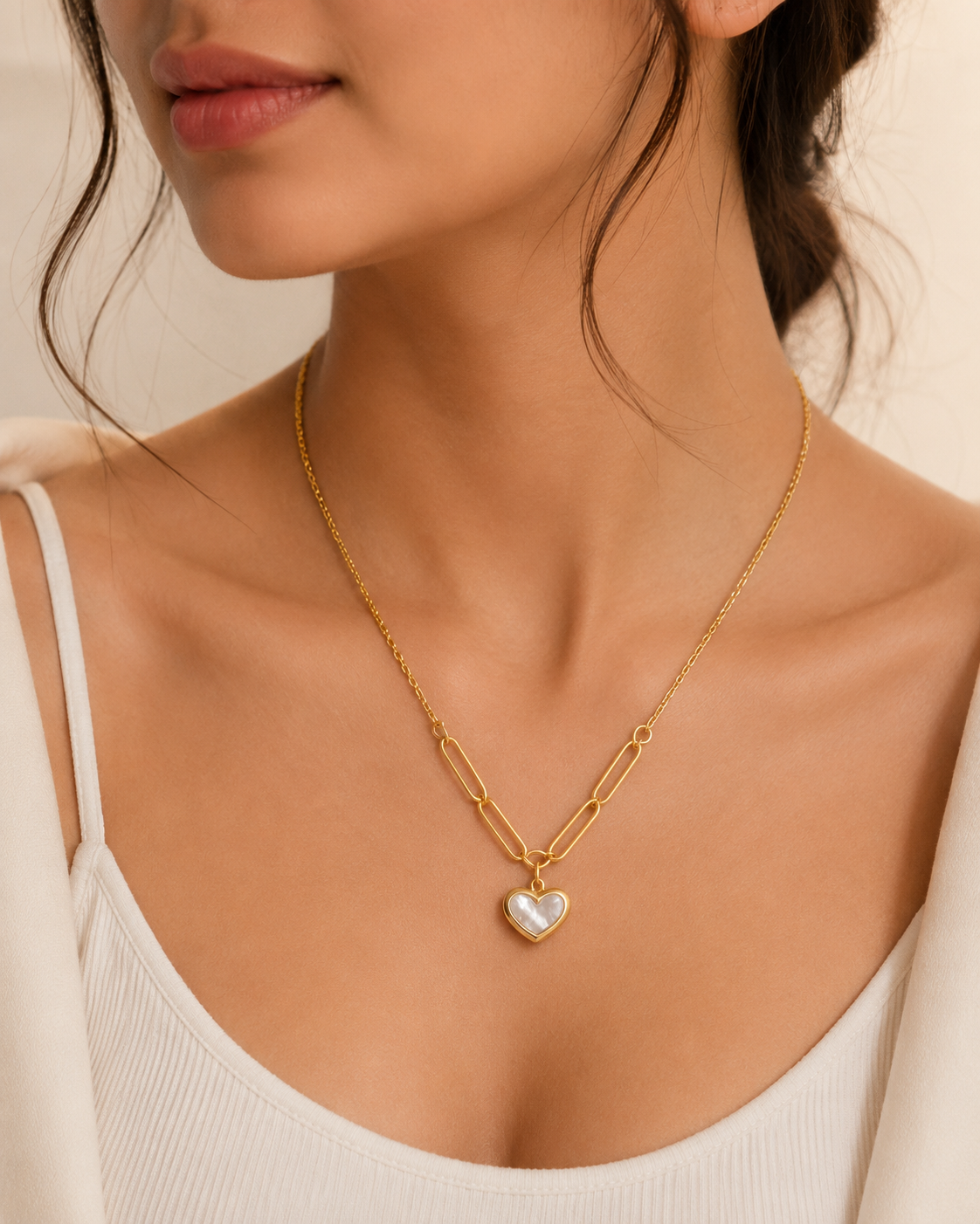 Lumière Pearl Heart Necklace